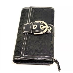 Like New Coach Hamptons Signature Jacquard Canvas / Leather Buckle Flap Wallet